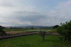 祈念鉱毒根絶の碑から足尾の山々を望む